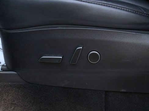 Used 2021 Tesla Model Y Long Range AWD/4WD image 13