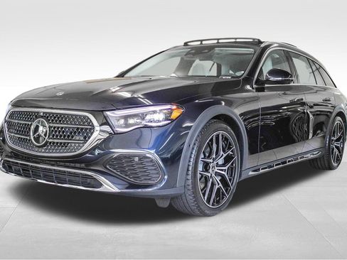 New 2026 Mercedes-Benz E 450 4MATIC All-Terrain Wagon image 3
