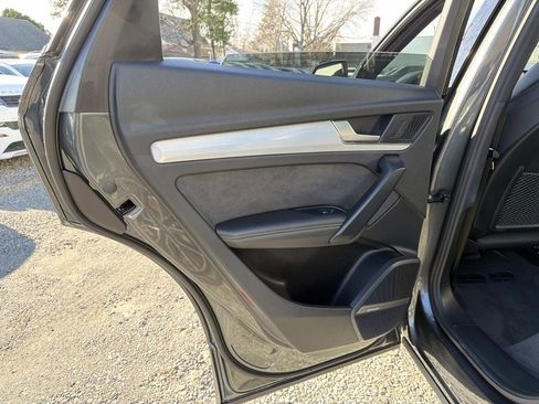 Used 2021 Audi SQ5 Premium Plus w/ Premium Plus Package image 27