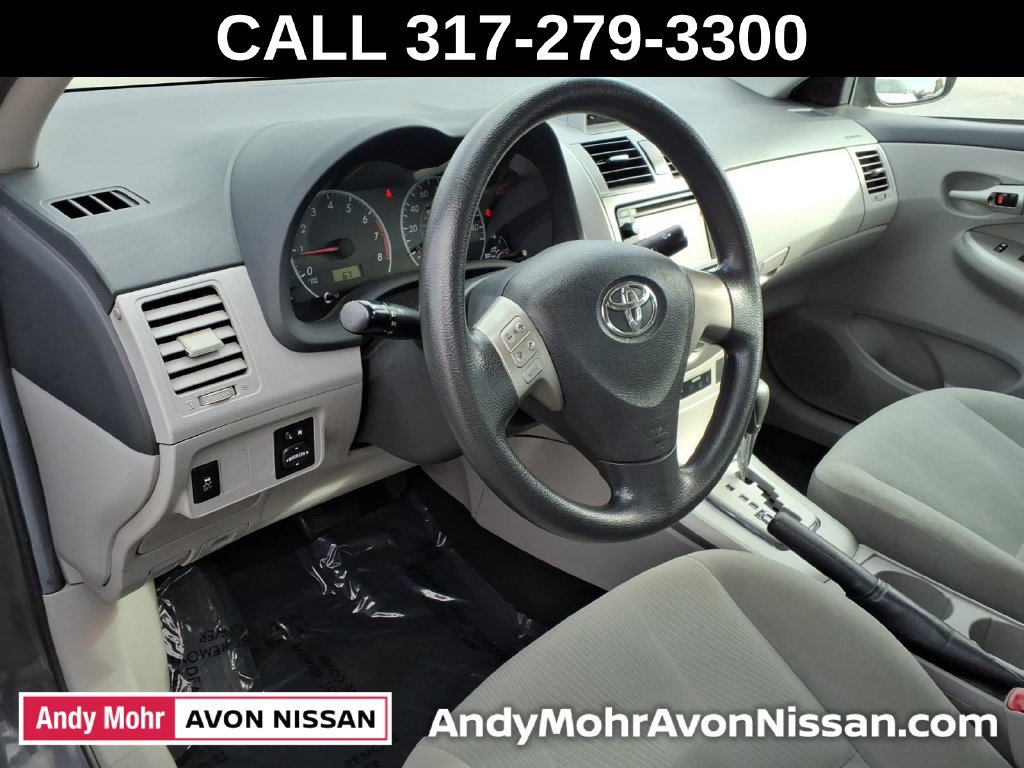 Used 2013 Toyota Corolla LE FWD image 18