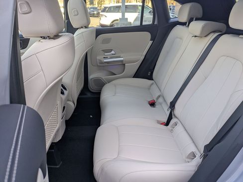 New 2026 Mercedes-Benz GLA 250 4MATIC image 17