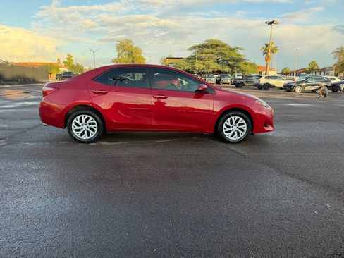 Used 2019 Toyota Corolla LE image 10