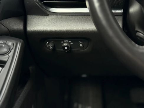 Used 2021 Chevrolet Traverse Premier w/ Redline Edition image 31