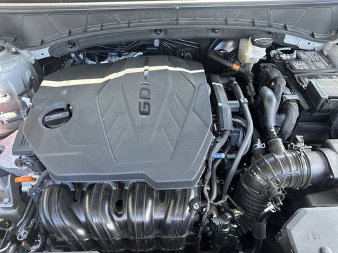 Used 2023 Hyundai Tucson SEL w/ Convenience Package FWD image 9