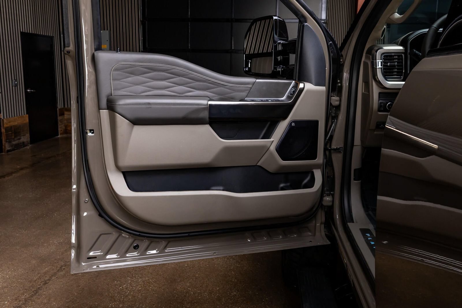 Used 2026 Ford F450 Platinum w/ Platinum Plus Package AWD/4WD image 47