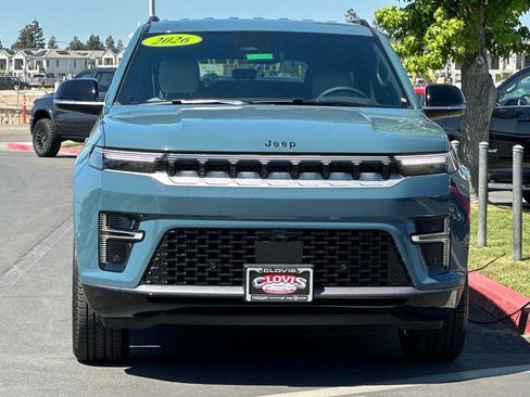 New 2026 Jeep Grand Wagoneer L 2WD image 9