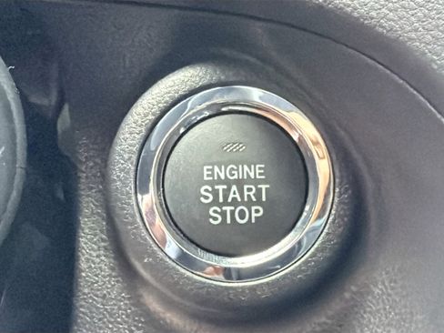 New 2026 Subaru Ascent Limited image 32