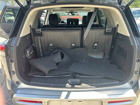 Certified 2025 Nissan Pathfinder Platinum w/ Cargo Package FWD image 22