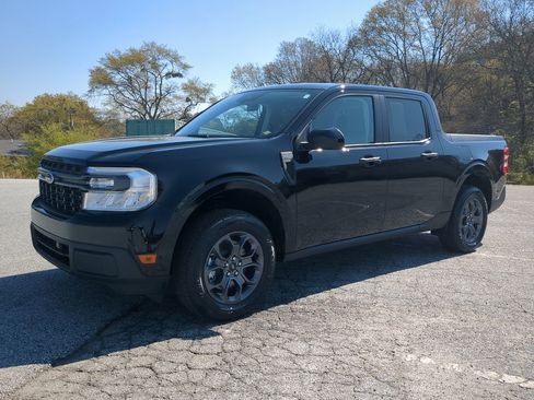 Certified 2024 Ford Maverick XLT w/ XLT Luxury Package image 6