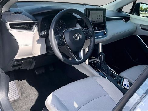 Used 2023 Toyota Corolla Cross LE FWD image 16