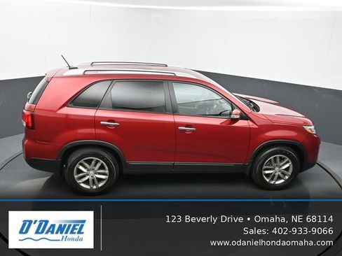 Used 2014 Kia Sorento LX FWD image 19
