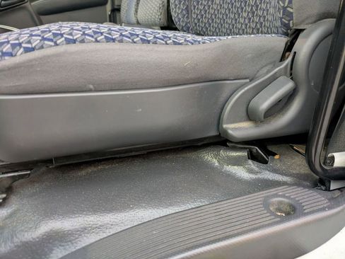 Used 2023 Chevrolet Low Cab Forward 5500XD image 17