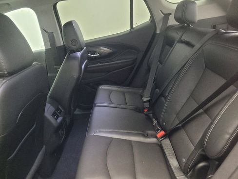 Used 2023 GMC Terrain SLT w/ Tech Package FWD image 18