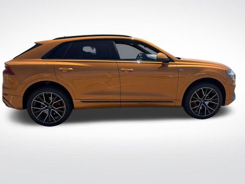 Used 2022 Audi Q8 Prestige w/ Prestige Package AWD/4WD image 6