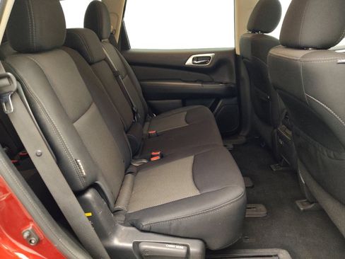 Used 2020 Nissan Pathfinder SV FWD image 19