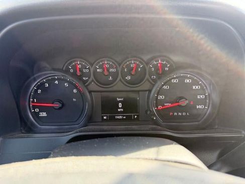 Used 2020 Chevrolet Silverado 1500 Custom w/ Infotainment Package RWD image 11