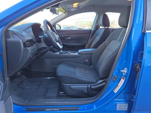 Used 2022 Nissan Sentra SV w/ All-Weather Package image 10