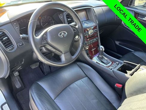 Used 2016 INFINITI QX50 Journey w/ Premium Package image 9