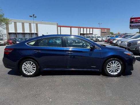 Used 2013 Toyota Avalon Limited FWD image 4