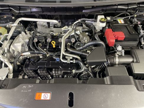 Used 2024 Mitsubishi Outlander SE image 11