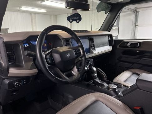 Used 2024 Ford Bronco Big Bend w/ Sasquatch Package AWD/4WD image 10