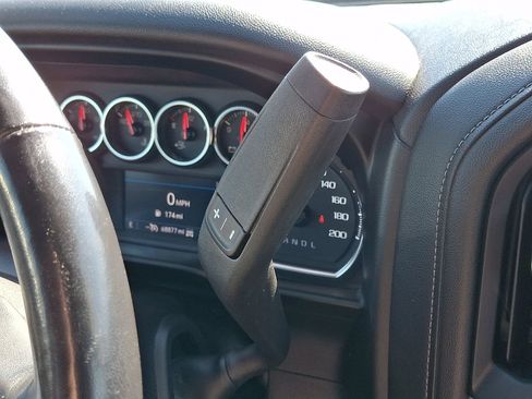 Used 2021 Chevrolet Silverado 1500 RST w/ Convenience Package II AWD/4WD image 16