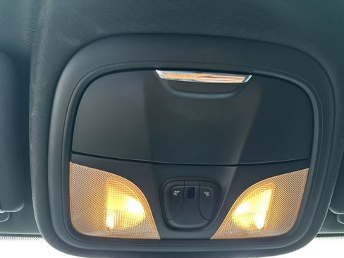 Used 2015 Chrysler 200 S image 25