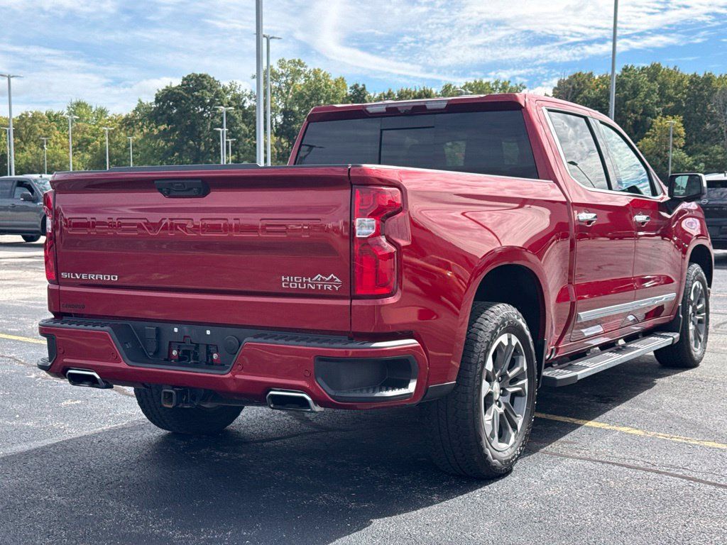 Certified 2024 Chevrolet Silverado 1500 High Country w/ Technology Package AWD/4WD image 34