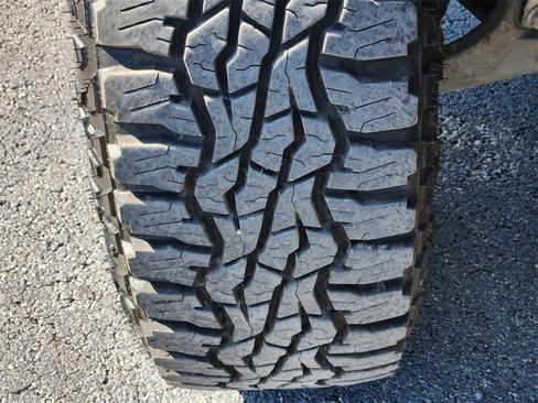 Used 2022 GMC Sierra 3500 Denali w/ Denali Black Diamond Edition image 13