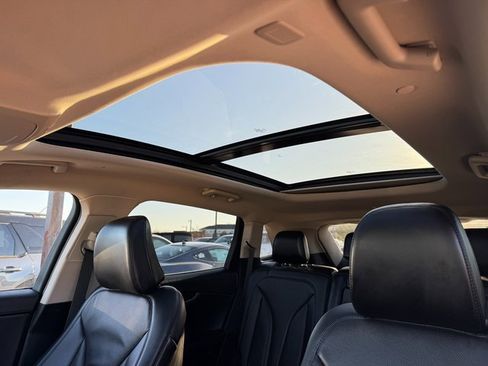 Used 2021 Lincoln Nautilus Reserve image 29