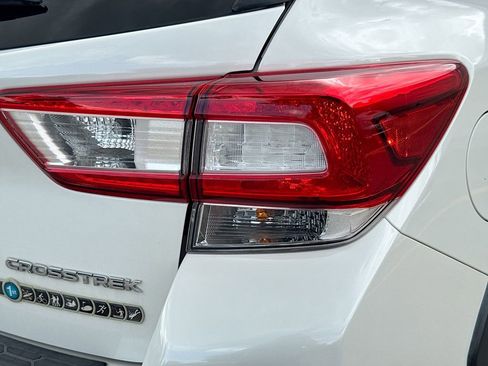 Used 2018 Subaru Crosstrek 2.0i Premium AWD/4WD image 31