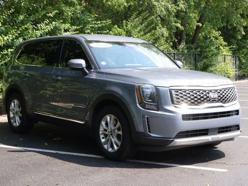 Used 2020 Kia Telluride LX AWD/4WD image 10