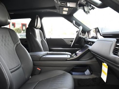 New 2026 INFINITI QX80 Autograph w/ Premium Cargo Package image 39