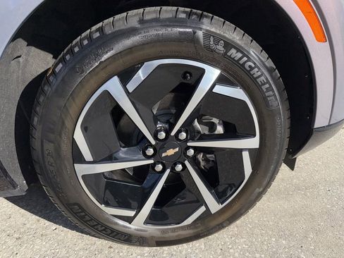 Used 2025 Chevrolet Equinox EV LT image 42