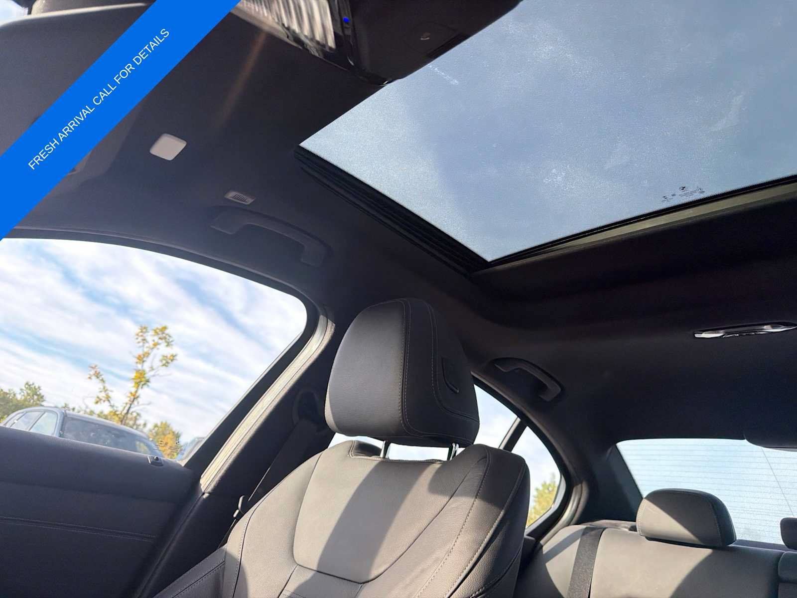 Used 2019 BMW 330i xDrive Sedan w/ Convenience Package AWD/4WD image 25