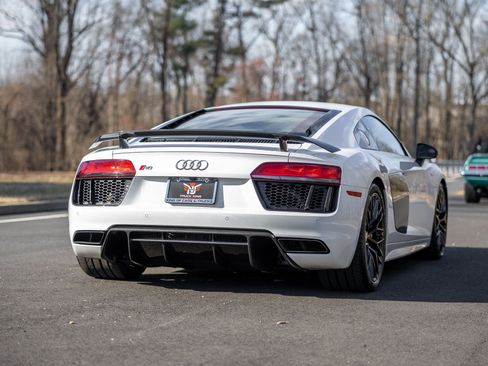 Used 2018 Audi R8 V10 plus image 14