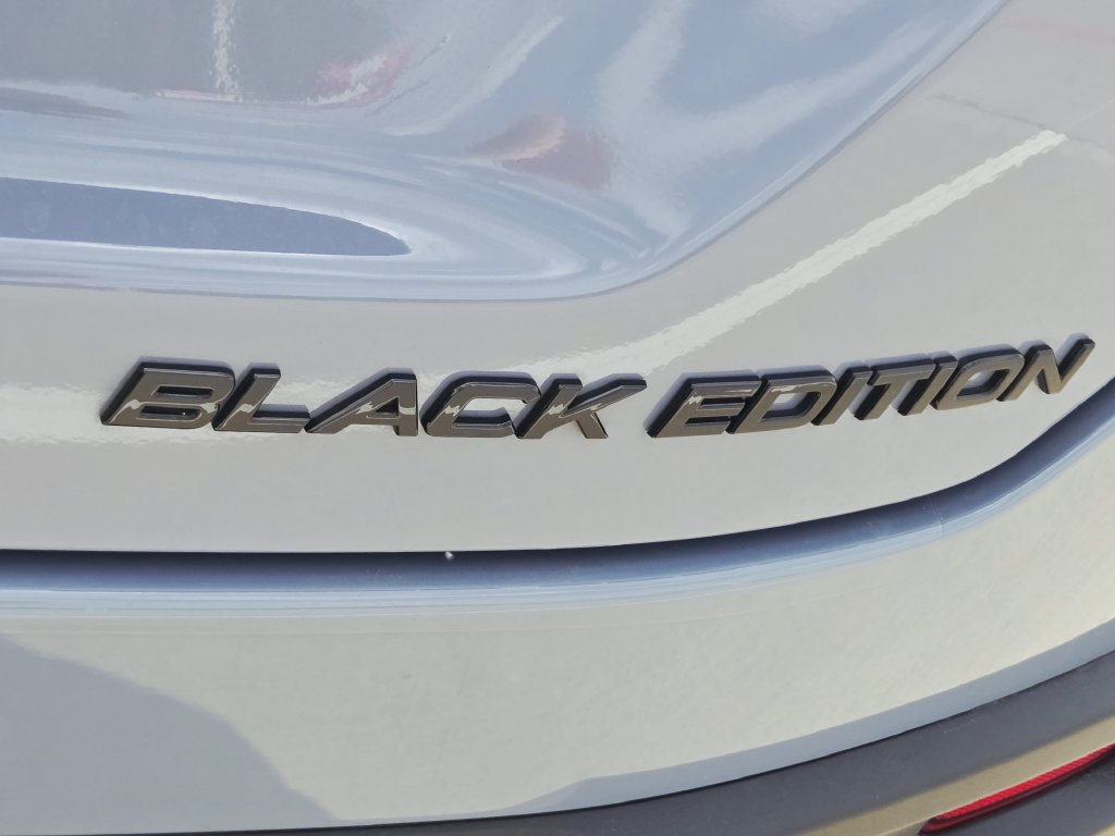 Certified 2026 Honda Pilot Black Edition image 12
