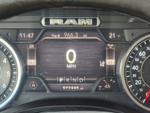 Used 2019 RAM 1500 Laramie image 32