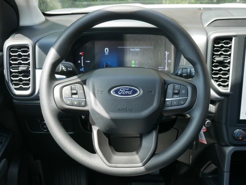 New 2025 Ford Ranger XL image 6
