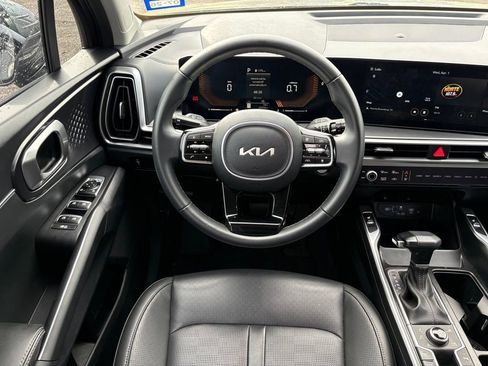 Certified 2024 Kia Sorento S image 20