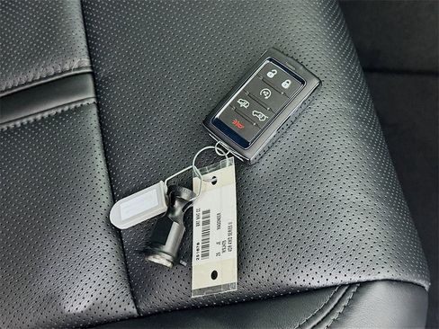 New 2025 Jeep Wagoneer Series II w/ Convenience Group I image 20