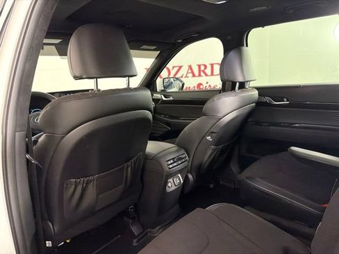 Used 2025 Hyundai Palisade Calligraphy AWD/4WD image 14