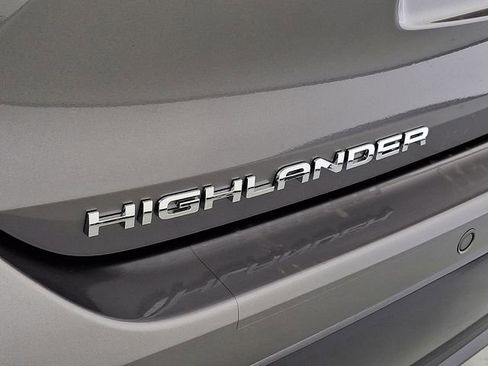 New 2026 Toyota Highlander Limited image 23