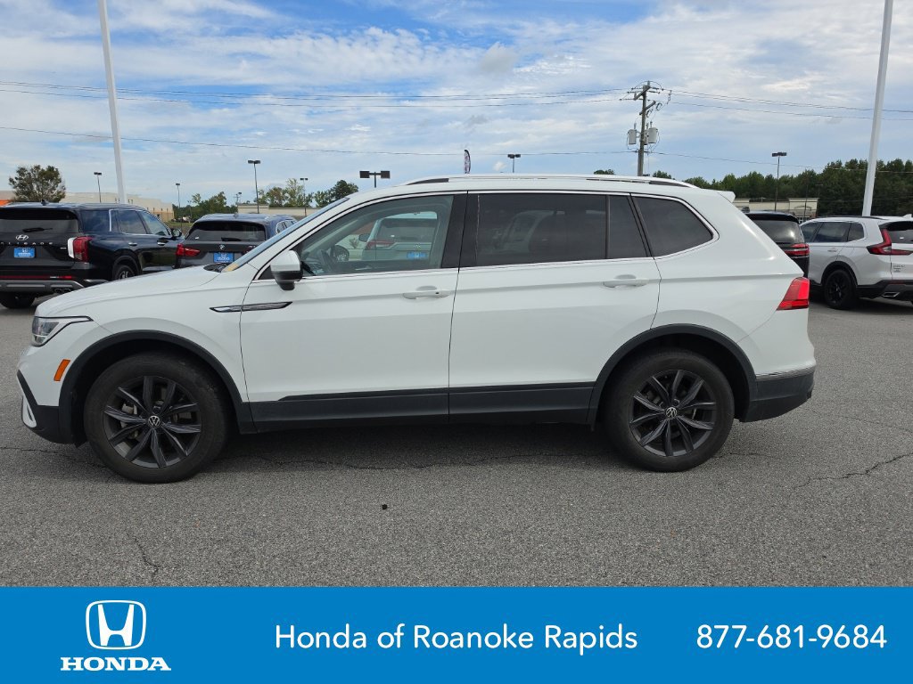 Used 2022 Volkswagen Tiguan SE AWD/4WD image 2
