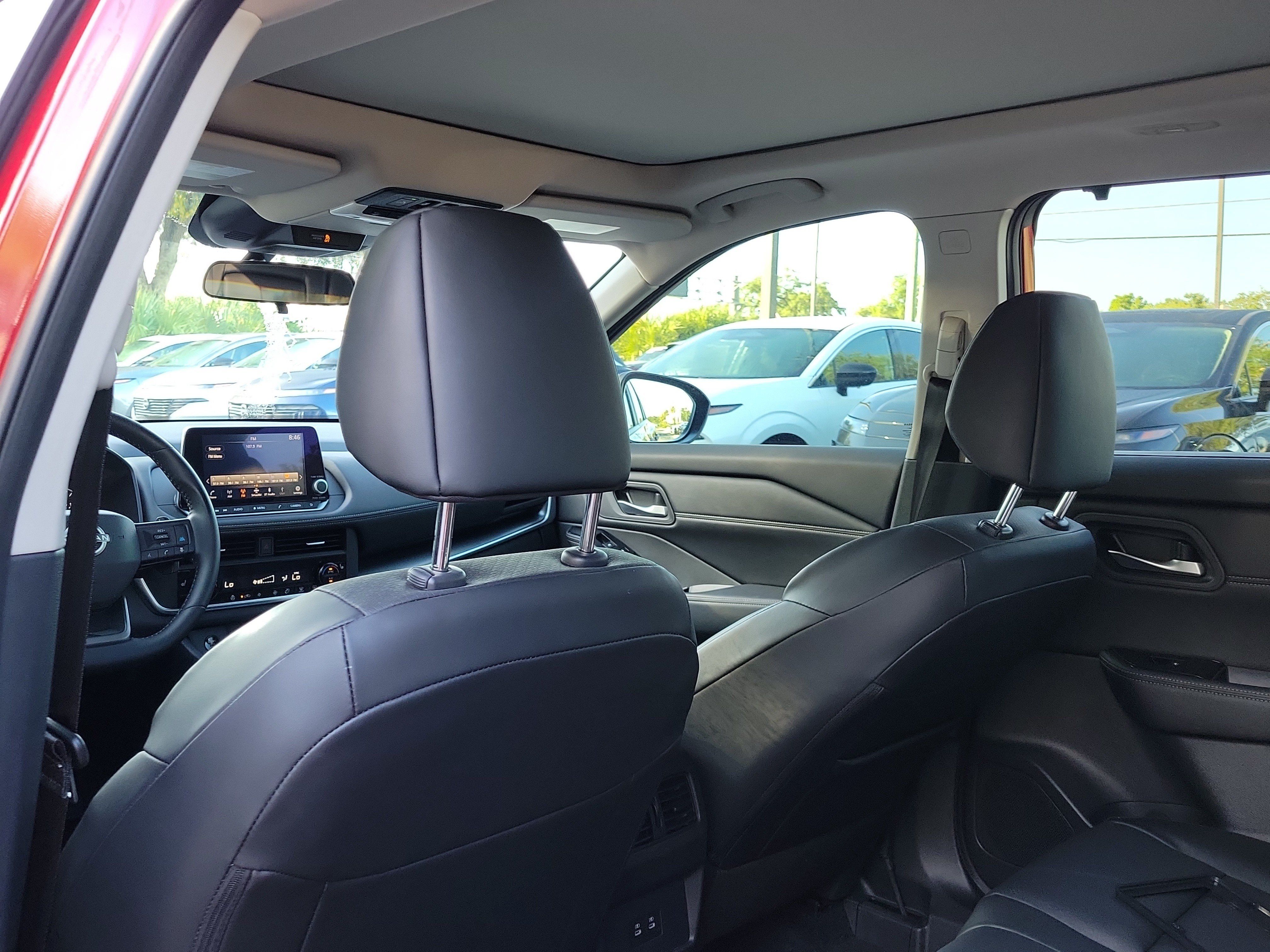 Certified 2025 Nissan Rogue SV w/ SV Premium Package FWD image 12