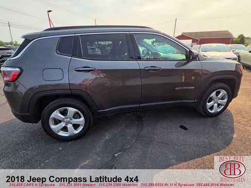Used 2018 Jeep Compass Latitude w/ Popular Equipment Group AWD/4WD image 8