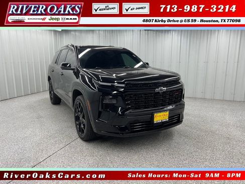 Used 2024 Chevrolet Traverse RS AWD/4WD image 1