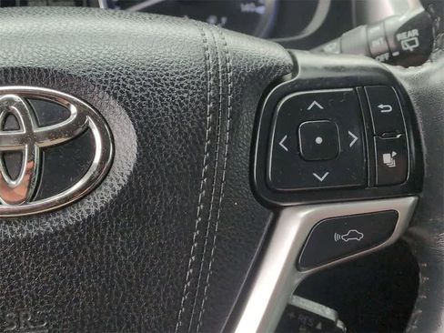 Used 2016 Toyota Highlander Limited Platinum image 27