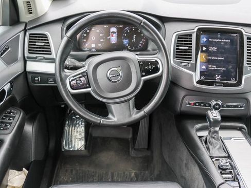Used 2021 Volvo XC90 T5 Momentum w/ Protection Package Premier image 24