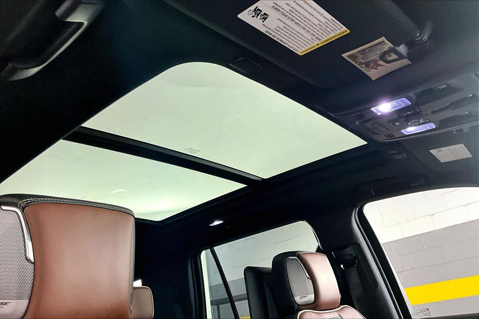 Used 2024 GMC Yukon Denali Ultimate AWD/4WD image 13